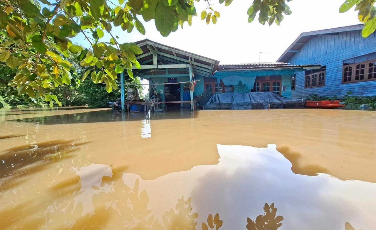 เปิดพิกัดน้ำท่วม 20 จังหวัด รวม กทม. ประชาชนเดือดร้อนกว่า 2.45 ล้านคน