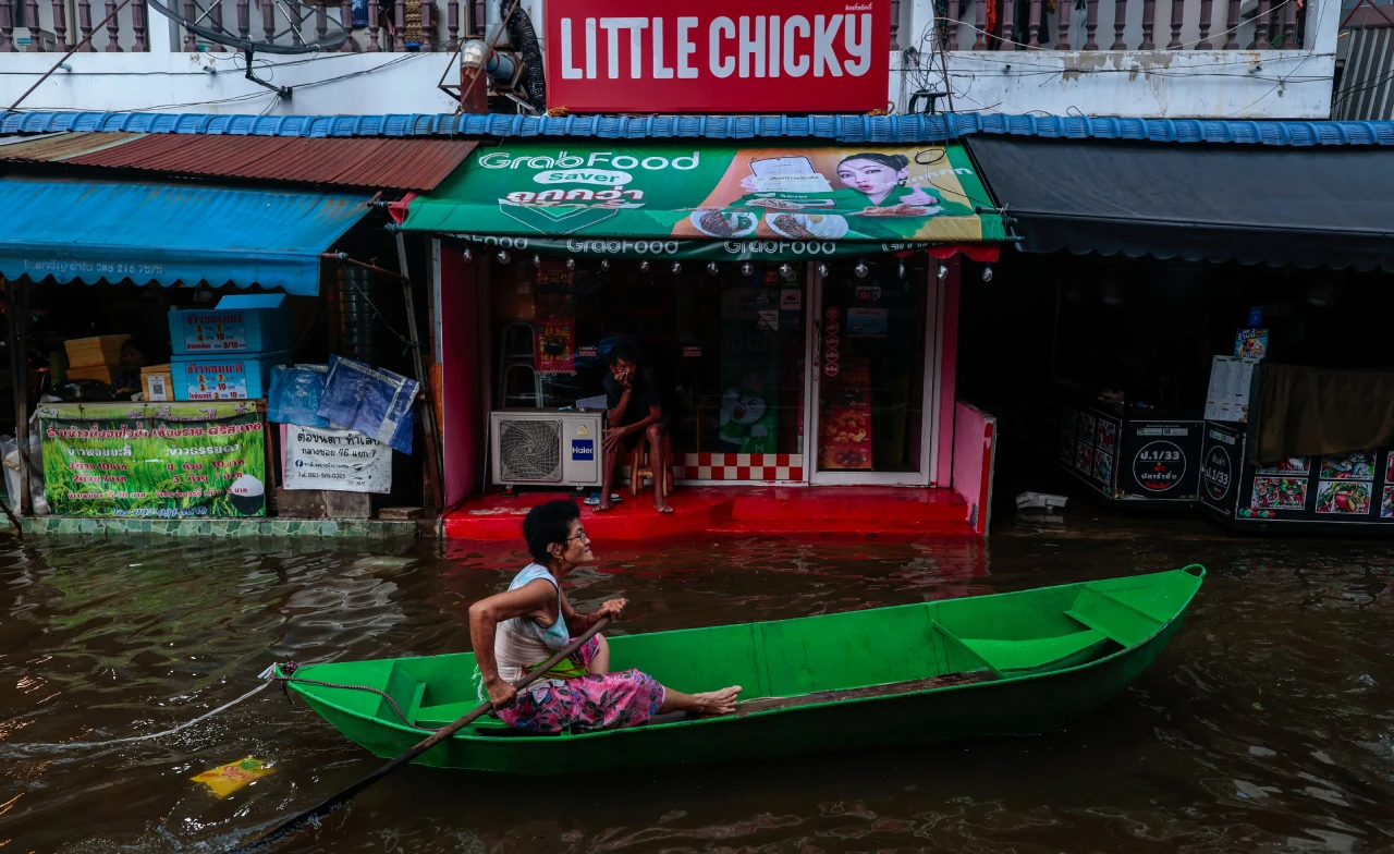 เยียวยาน้ำท่วม ทะลุ 1 ล้านครัวเรือน! กทม.นำโด่งอันดับ 1 เร่งโอนเงินช่วยผู้ประสบภัยในสัปดาห์นี้