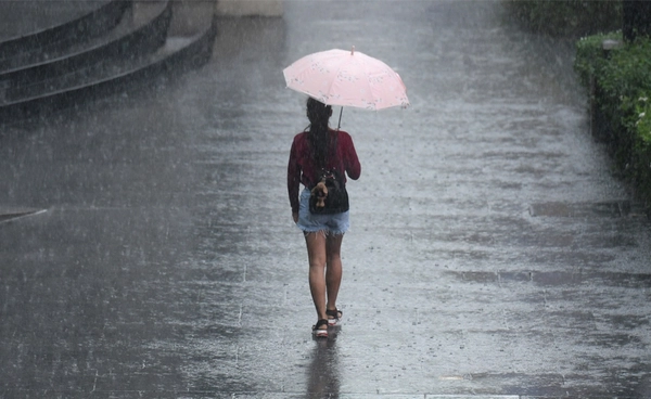 วันนี้ฝนตก! เปิดรายชื่อ 51 จังหวัดเสี่ยงภัย ระวังน้ำท่วม-น้ำป่าหลาก