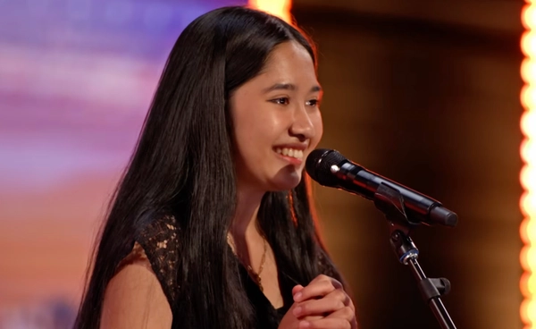 ยกย่อง “น้องเนเน่ รอยัล” โชว์พลังเสียงสะกด AGT เล็งมอบโล่สร้างแรงบันดาลใจ