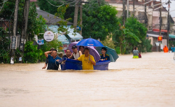 'เตือนพายุไมสัก' 55 จังหวัด ระวังน้ำท่วมฉับพลัน - น้ำป่าไหลหลาก 4 - 6 ก.ค. 69
