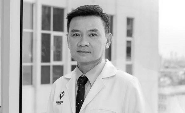 สรุปเหตุการณ์ “อาจารย์หมอต้น” ถูกต่างชาติเสพยาขี่จยย.ชนเสียชีวิต - โซเชียลสุดอาลัย