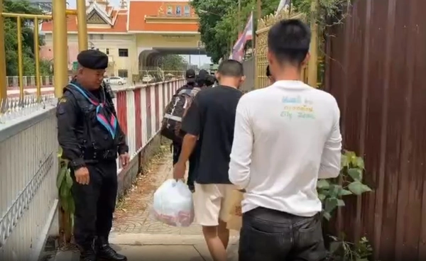 ผลักดันกัมพูชากลับประเทศ รวบ 5 คนจีน คาดโยงแก๊งคอลฯ