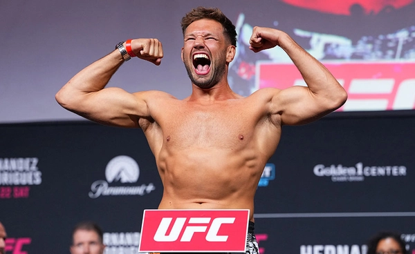 เดอ ริดเดอร์ ขอซับมิชชัน! โดลิเซ ประเดิมชัย! รุ่นไลต์เฮฟวีเวต UFC