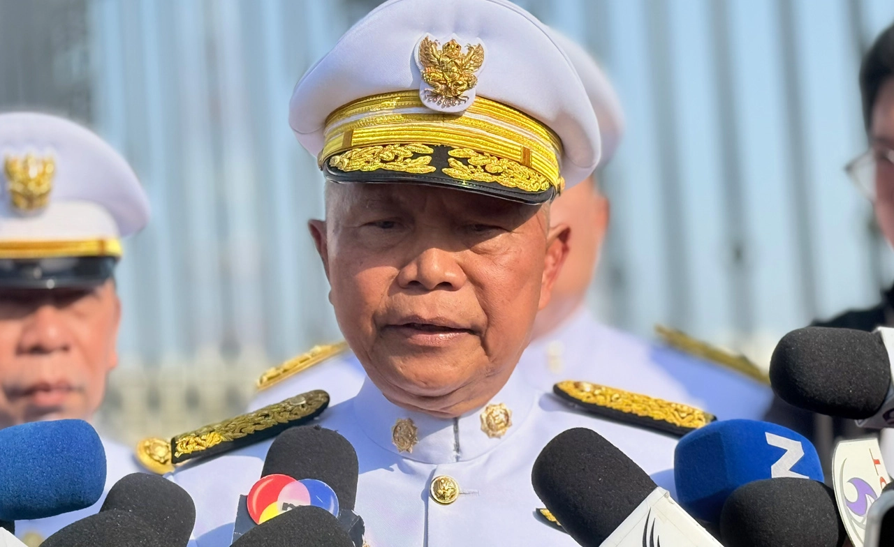 “โสภณ” เผยไม่บรรจุญัตติซักฟอก อยากให้วิป 3 ฝ่ายถอยคนละก้าวหาข้อยุติ