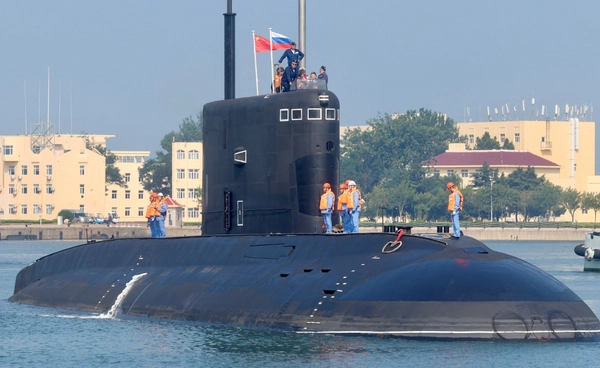 จีน-รัสเซีย เริ่มซ้อมรบทางทะเลร่วมกันในเมืองชิงเต่า