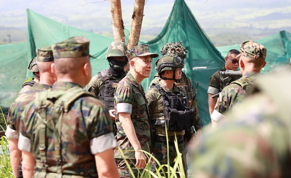 ปลัดกลาโหมตรวจเยี่ยมชายแดนจันทบุรี-ตราด กำชับพร้อมรบทุกมิติ