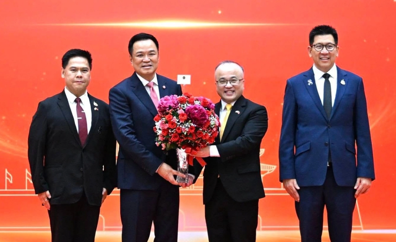 อนุทินร่วมงาน 77 ปี สถาปนาสาธารณรัฐประชาชนจีน ยกย่องความก้าวหน้าของจีน