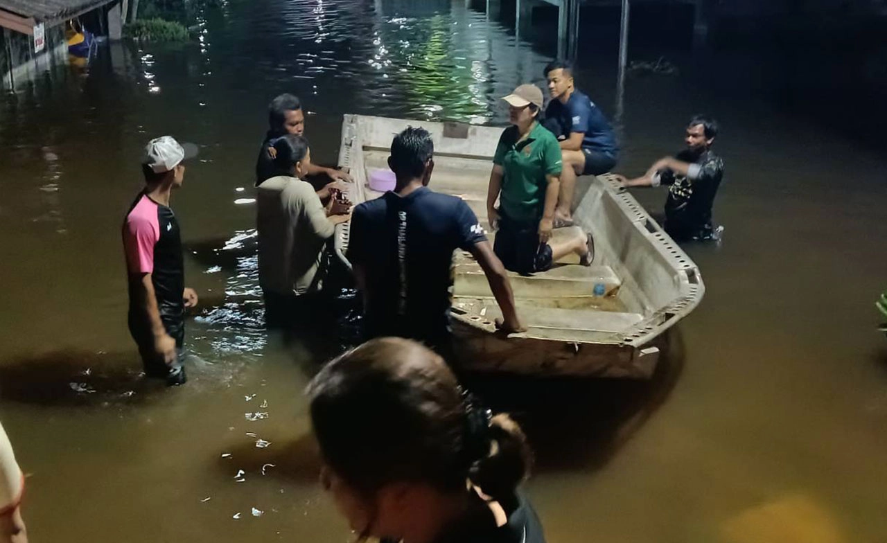น้ำท่วมปราจีนบุรีล่าสุด ท่วม 7 อำเภอ 65 ตำบล เดือดร้อน 5.8 ครัวเรือน บ้านสร้างน่าห่วง