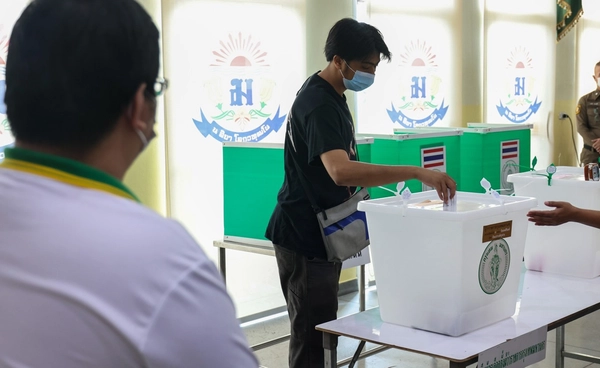 โค้งสอง สนามเลือกตั้งผู้ว่าฯ กทม. 69 "นิด้าโพล" เปิดคะแนนความนิยมก่อนเข้าคูหา