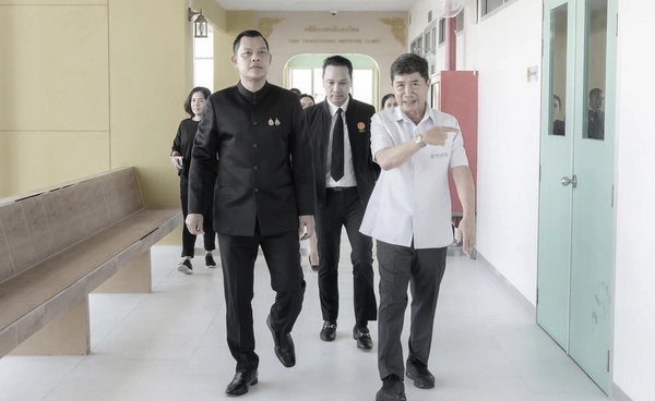ธนกร เยี่ยม รพ.มหาวิทยาลัยวลัยลักษณ์ มั่นใจสู่ศูนย์กลางสุขภาพภาคใต้