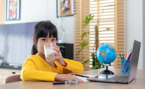 "วันดื่มนมโลก" สร้างภูมิคุ้มกันให้ร่างกาย พร้อม "สูตรลับนาทีทอง" ดื่มนมเวลาไหนได้ประโยชน์สูงสุด