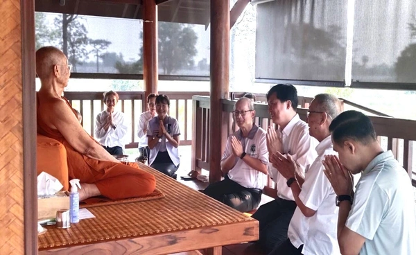 "หลวงปู่ทุย" มอบเงิน 83.9 ล้านบาท สมทบทุนสร้าง 6 ห้องผ่าตัดมาตรฐานสูงเพื่อช่วยชีวิตผู้ป่วย รพ.สรรพสิทธิประสงค์