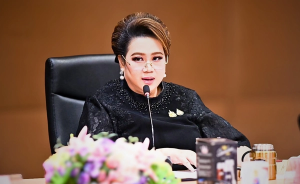 รัฐบาลเร่งแก้ปัญหา "ซื้อรถอีวี" ชำรุด-ลอยแพ-ราคาดิ่ง! สั่งด่วน สคบ. จัดทำฉลากรถยนต์ไฟฟ้า ให้ประชาชนตรวจสอบได้ 