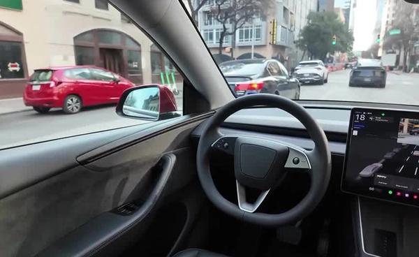 แท็กซี่ไร้คนขับ “Tesla” ในเท็กซัสส่อเค้ายุ่ง รอนาน-ระบบรวน-ห่วงความปลอดภัย