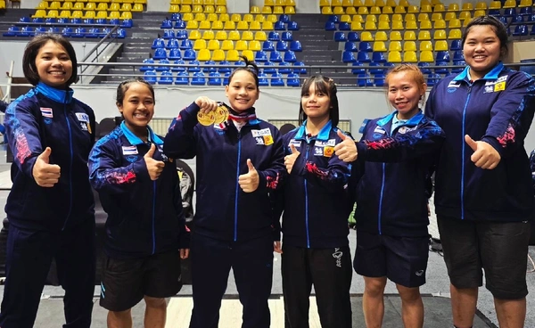 ธนพร สุดแกร่งกวาด 3 เหรียญทองยกน้ำหนักเยาวชนโลก