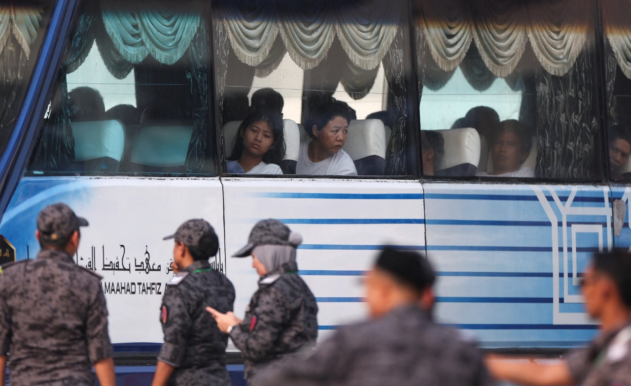 มาเลเซียส่งกลับผู้อพยพเมียนมาโดยสมัครใจ ตามแผน 5,000 คน มีชาวโรฮิงญารวมด้วย