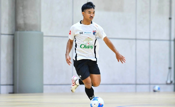 "โต๊ะเล็กไทย" ซ้อมต่อเนื่อง  ศิรวิทย์ ตั้งเป้าเรียนรู้เต็มที่
