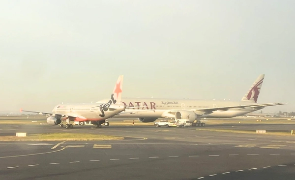 เครื่องบินเกือบชนกัน ระหว่าง Jetstar และ Qatar Airways ที่สนามบินซิดนีย์ ออสเตรเลีย