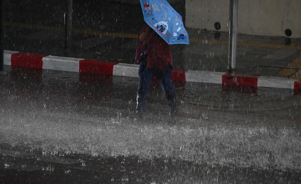 กรมอุตุนิยมวิทยา เตือนทั่วไทยฝนตกหนัก เสี่ยงน้ำท่วมฉับพลัน-น้ำป่าหลาก