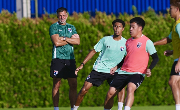 ทีมชาติไทย ลงซ้อมต่อทันที หลังกลับจาก สปป.ลาว