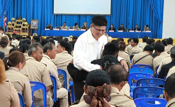 แรมโบ้ พรรคโอกาสใหม่ เบอร์ 5 ขอคืนสนามโคราช ลุยพบกำนันผู้ใหญ่บ้านครบุรี