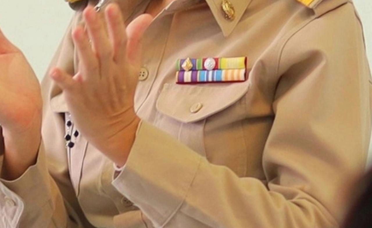 แจ้งเบาะแส เจ้าหน้าที่รัฐ รวยผิดปกติ มีสิทธิ์รับเงินรางวัลสูงสุด 100 ล้าน
