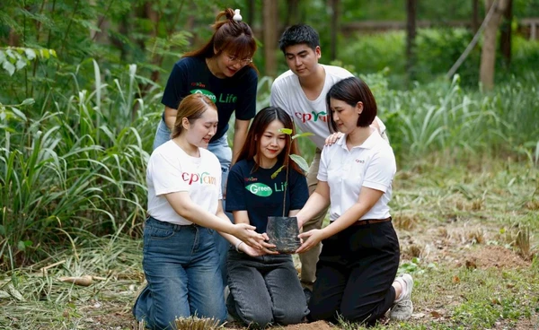 ซีพีแรมสานต่อ 13 ปี "ปลูกเพื่อโลกยั่งยืน" เพิ่มพื้นที่สีเขียวมุ่งสู่ “Net Zero”