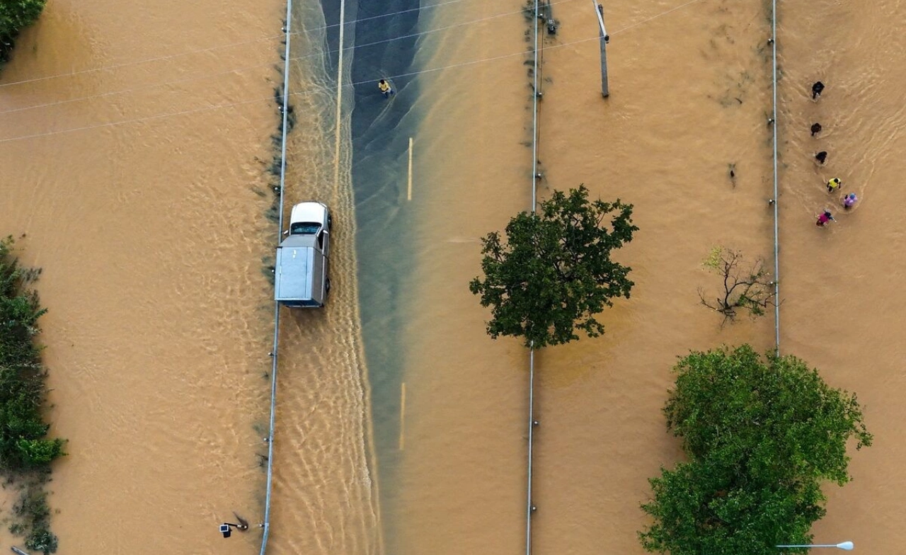 ดร.เสรีเตือน “ไทยร้อนขึ้น” แถมเจอ  “ฝนสุดขั้ว” น้ำทะเลสูง จ่อวิกฤตเมืองหลวงจมน้ำ