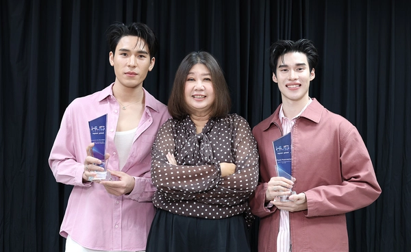ปังระดับโลก!! “สลักรักในแสงจันทร์”  คว้า 2 รางวัล จากงานประกาศรางวัล HUB Awards 2025 