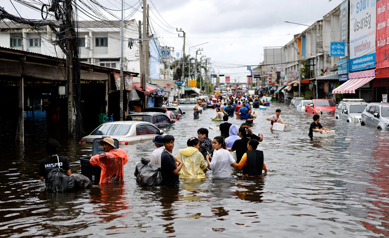 ถึงคิวแล้ว! เงินเยียวยาล็อตแรก 8,219 ครัวเรือน โอนเข้าบัญชีภายในวันนี้ 