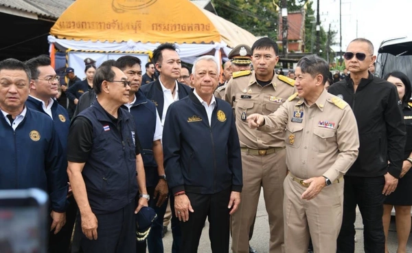 “พิพัฒน์“ ลุยเมืองจันทน์ ติดตามโครงการพัฒนาโครงสร้างพื้นฐานคมนาคมขนส่ง ยกระดับชีวิตเกษตรกร-ปชช.