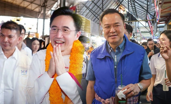 เพื่อไทย–ภูมิใจไทย ลุยตลาดศาลายา–คลองลัดมะยม รับเสียงปากท้องคึกคัก
