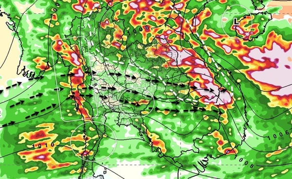 จับตา 9 จังหวัด! ฝนหนักซ้ำเหนือ–อีสาน เสี่ยงท่วมฉับพลัน