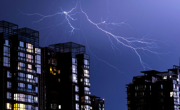เอลนีโญไม่ได้แปลว่า "ฝนหาย" ทำไมยิ่งตกยิ่งหนัก?