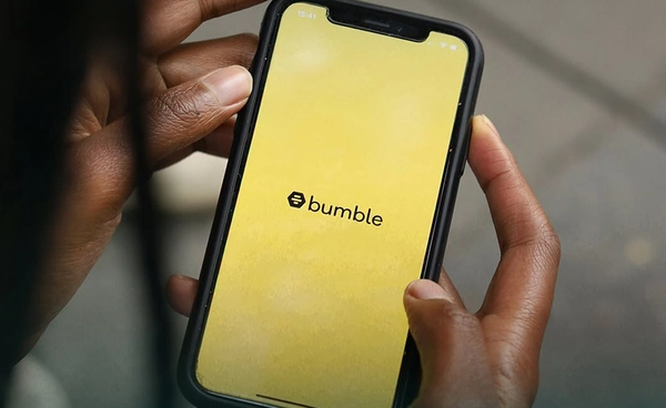 Bumble เลิกกฎให้ผู้หญิงทักก่อน พลิกโฉมแอปหาคู่ด้วย AI