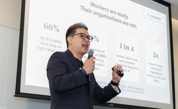 คนทำงาน 49% ทั่วโลก ใช้ AI ช่วยวิเคราะห์ ให้เหตุผล และช่วยตัดสินใจแล้ว !!
