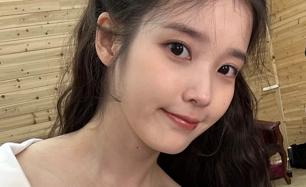 ชาวเน็ตฮือฮา "ไอยู" เลือกใช้เพลงของ "แฟนเก่า" เป็นเพลงประกอบใน IG
