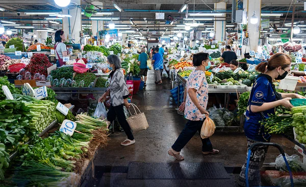 น้ำมันทะยาน จุดชนวน  “ของแพงรอบใหม่”  สินค้าอุปโภค-อุตสาหกรรมไม่รอด