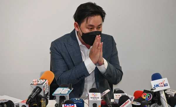 ศาลให้ประกัน “ทนายตั้ม” 1 ล้านบาท คดีฉ้อโกงเจ๊อ้อย ห้ามออกนอกประเทศ