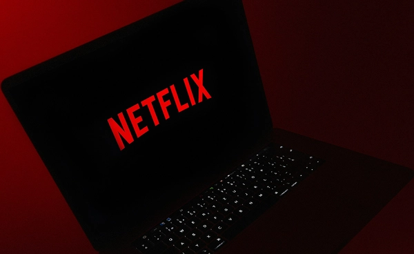 เท็กซัสสั่งฟ้อง “Netflix” ข้อหา “แอบเก็บข้อมูลเด็ก” สร้างฟีเจอร์มอมเมาผู้ใช้ 