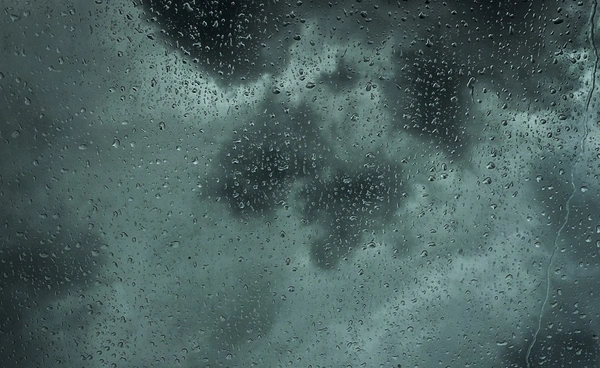อุตุฯ เตือนพื้นที่เสี่ยงภัยฝนฟ้าคะนองและลมกระโชกแรงวันที่ 5 พ.ค. 69