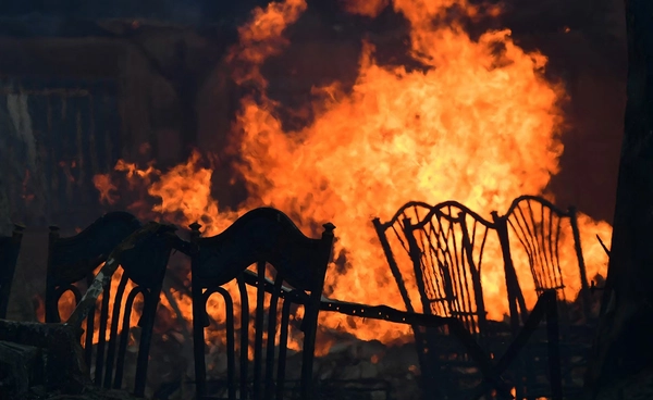 Backdraft คืออะไร? ไฟที่ซ่อนพลังระเบิด รู้ทันสัญญาณอันตราย