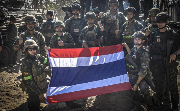 กองทัพไทยยึดคืน “ช่องเสม็ด”  ปักธงชาติไทยมอบเป็นของขวัญปีใหม่ให้คนทั้งชาติ