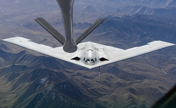 สหรัฐฯ เร่งพัฒนา B-21 Raider ผสานทีมทดสอบ หวังประจำการปี 2028