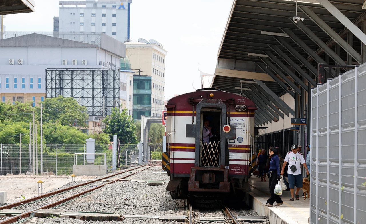 น้ำเริ่มลด! รฟท. ปรับเดินรถสายตะวันออก 8 ขบวน เช็กเลยที่นี่