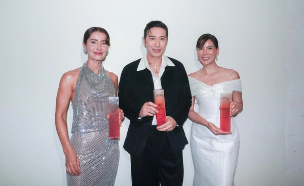 “หนุ่ม กรรชัย” ควงคู่ “แอน - เชอรี่” คว้ารางวัลใหญ่งาน Praew Awards 2026
