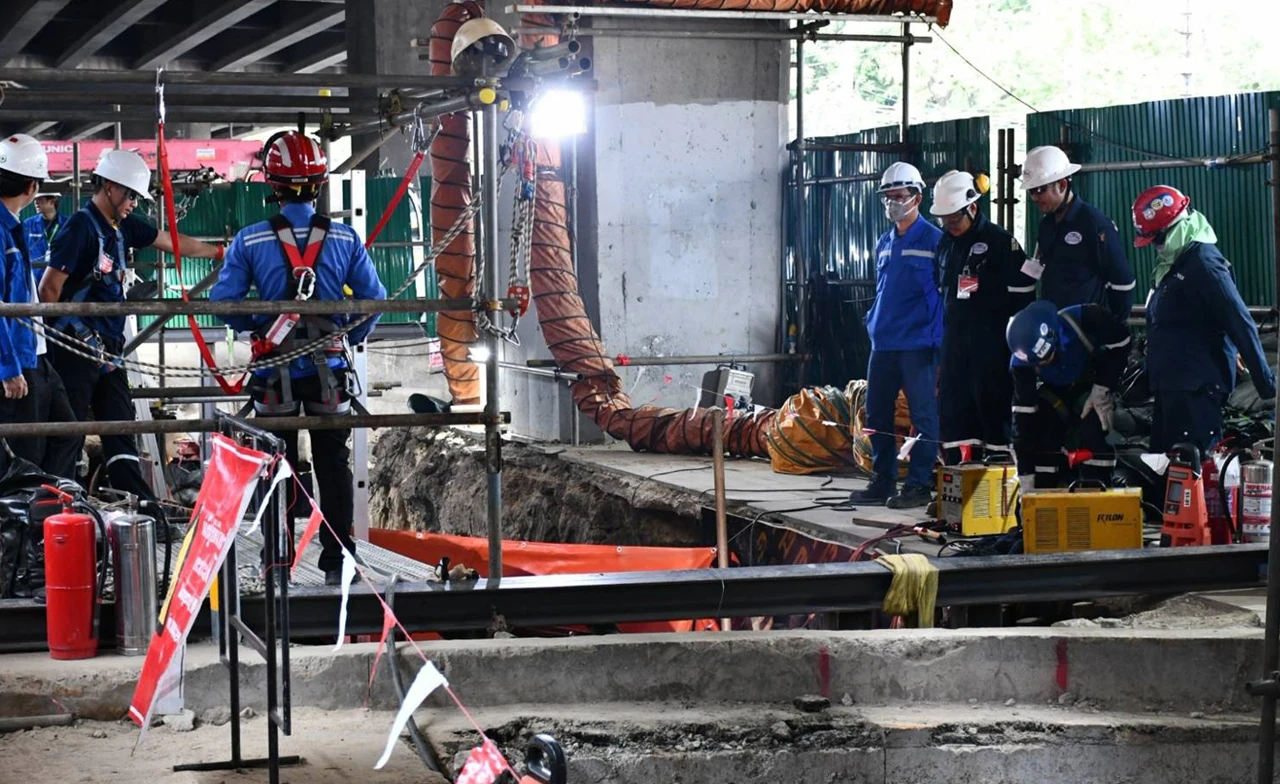 ท่อน้ำมันรั่วพระราม 3 ซ่อม 14 เมตร เร่งตรวจระบบก่อนเปิดใช้