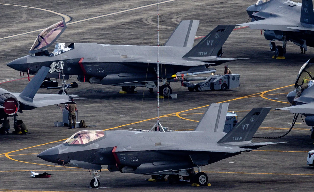 ทรัมป์ปิดดีลขาย F-35 ให้ซาอุดีอาระเบีย 48 ลำ เหตุใดเรื่องนี้จึงเป็นที่ถกเถียง?