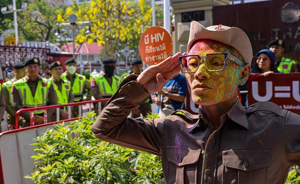 "มีเชื้อ HIV ก็เป็นตำรวจได้" ภาคประชาชนรวมตัวยื่นหนังสือถึง สตช. ย้ำหลักการต้องหยุดเลือกปฏิบัติ